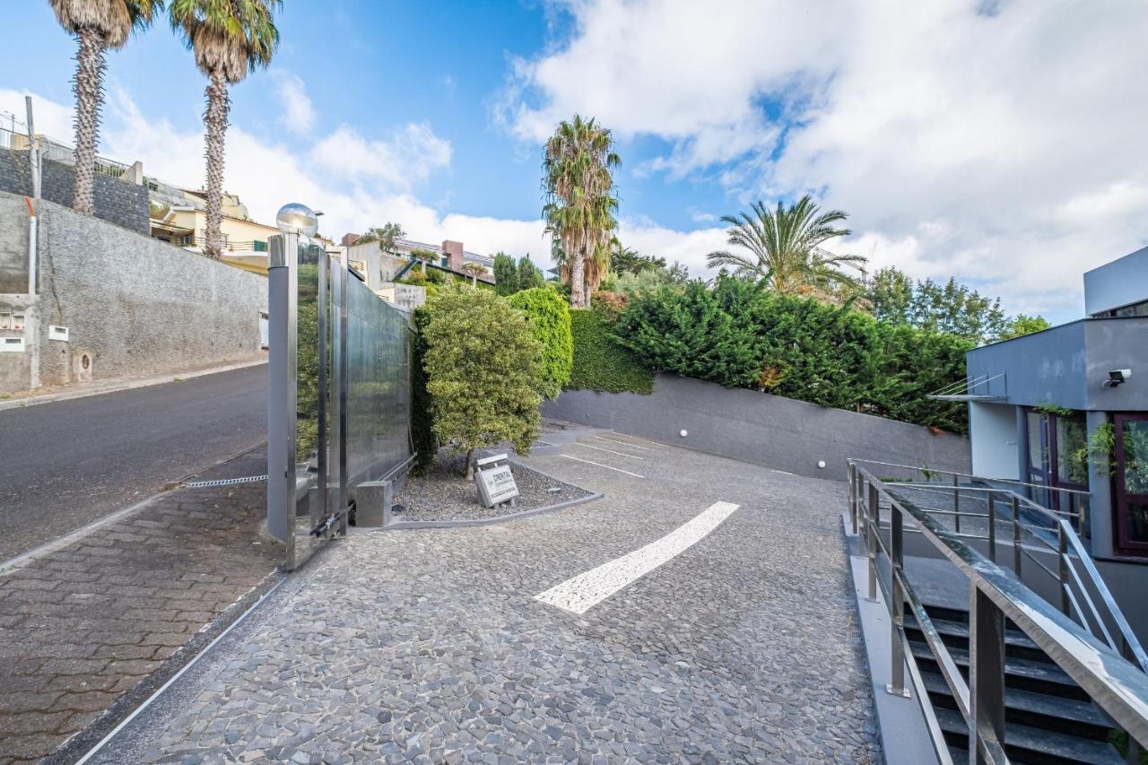 Ample Villa With Pool And Gorgeous Ocean View Funchal  Buitenkant foto
