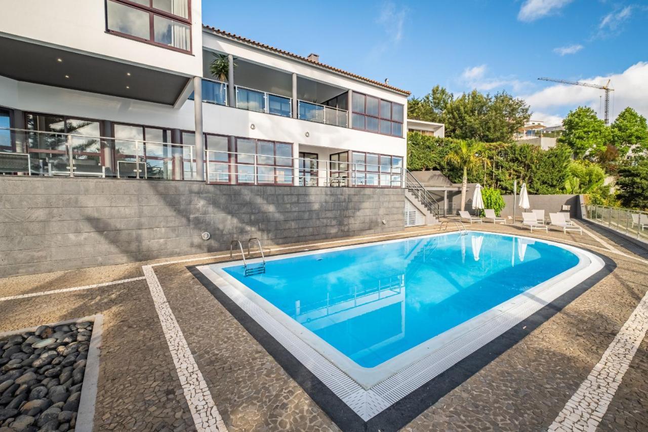 Ample Villa With Pool And Gorgeous Ocean View Funchal  Buitenkant foto