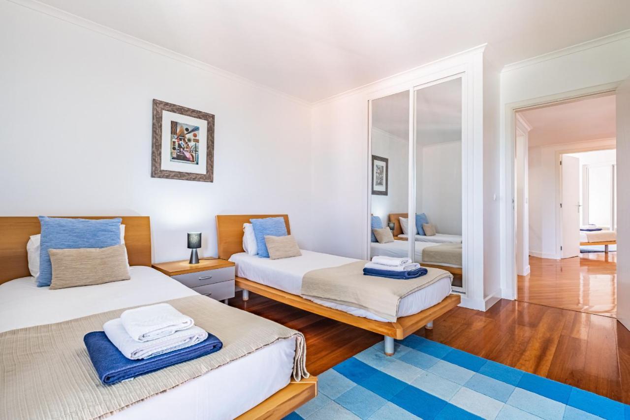 Ample Villa With Pool And Gorgeous Ocean View Funchal  Buitenkant foto